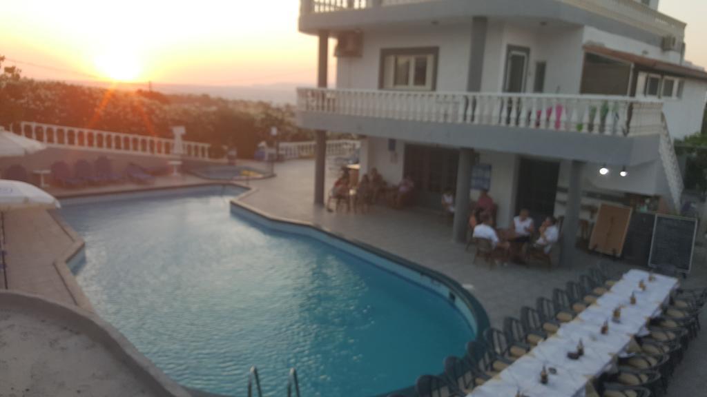 Villa Marina Hersonissos  Exteriör bild