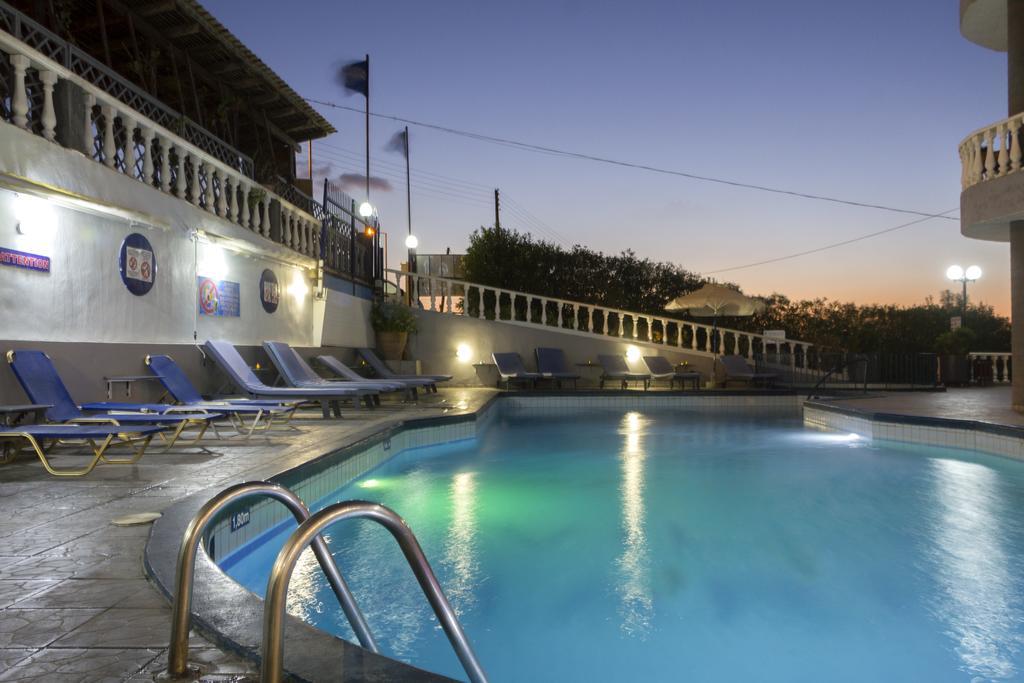 Villa Marina Hersonissos  Exteriör bild