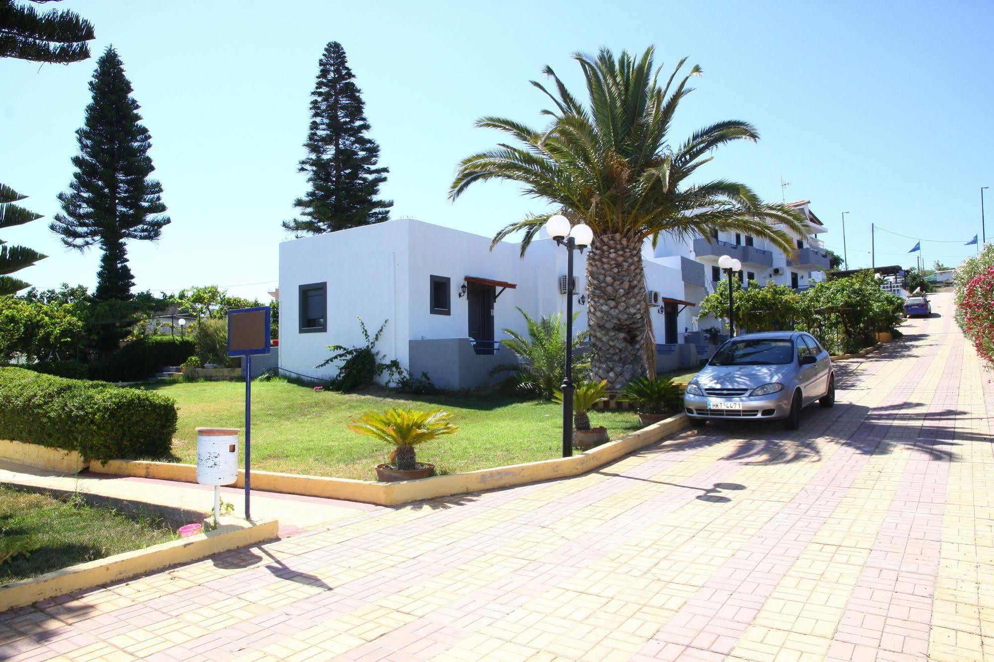 Villa Marina Hersonissos  Exteriör bild