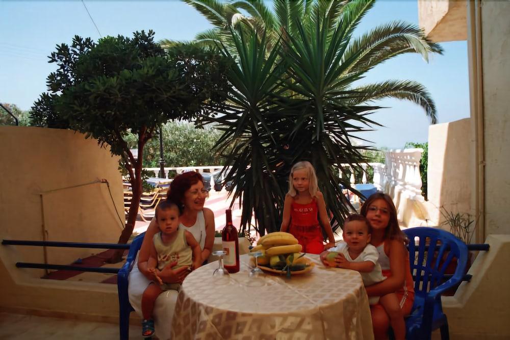 Villa Marina Hersonissos  Exteriör bild